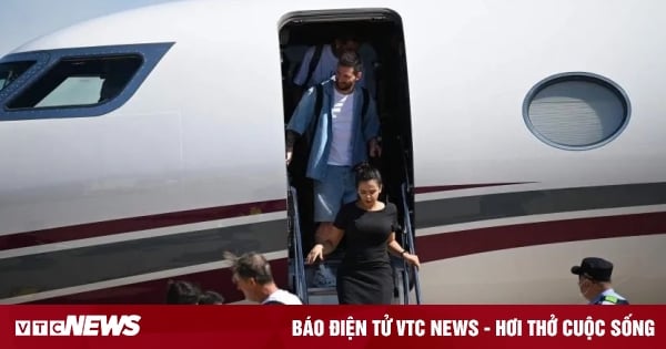 Messi tạo cơn sốt khi đến Trung Quốc