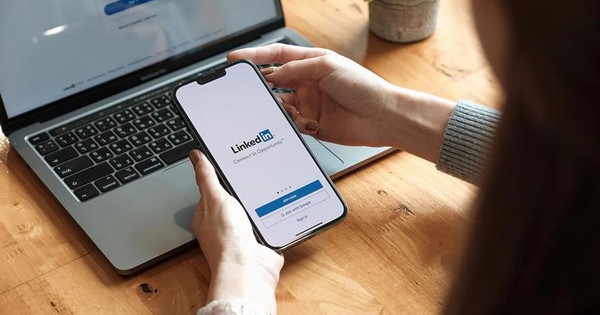 Étapes permettant aux étudiants de créer un beau profil LinkedIn en ligne, dans la vraie vie