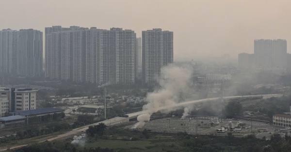 Hanoi enters the 'season' of air pollution, what should we do to protect our health?