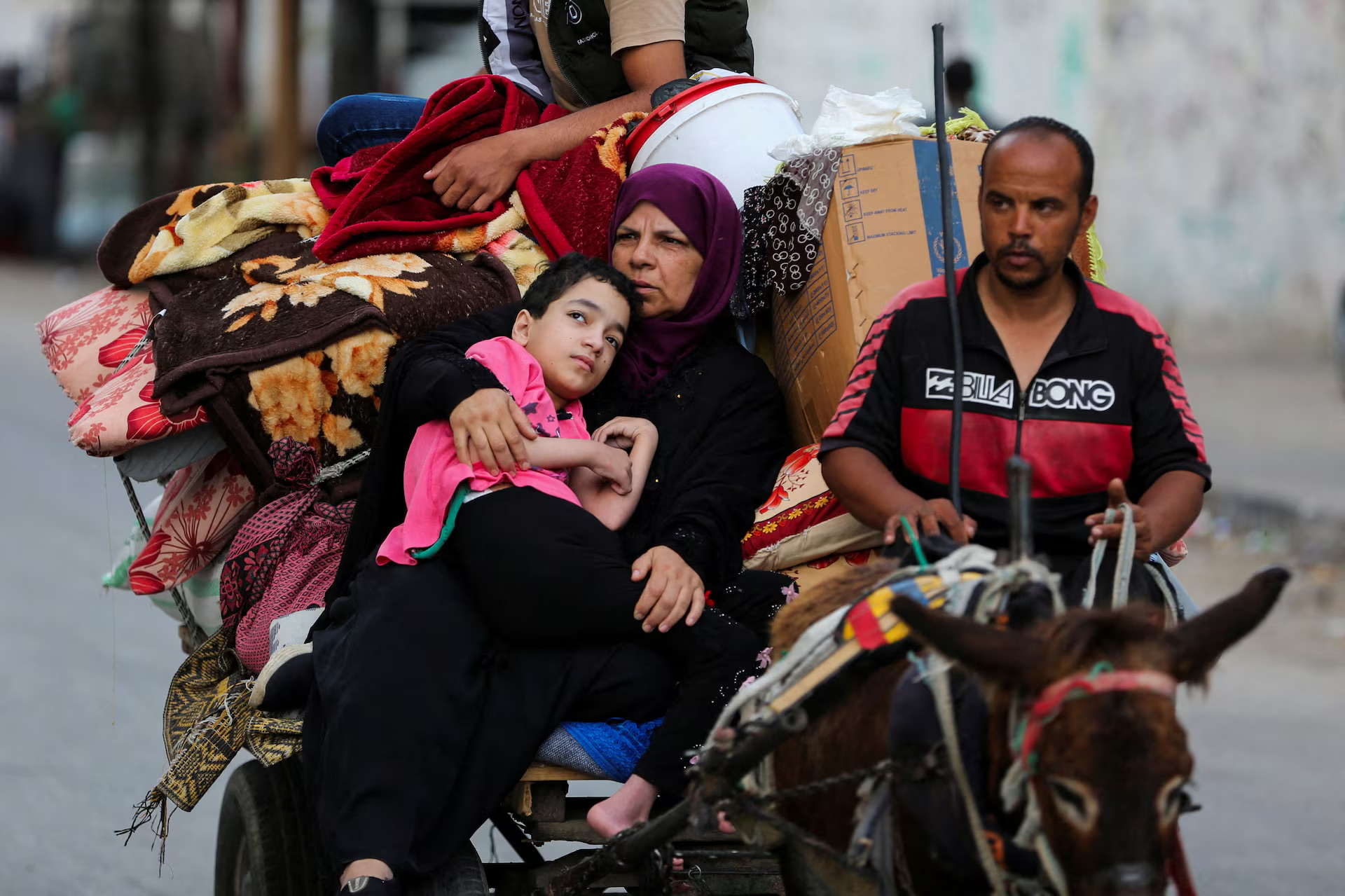 アメリカは7月10日以降、イスラエルに2000ポンド爆弾を数千発送った（写真1）