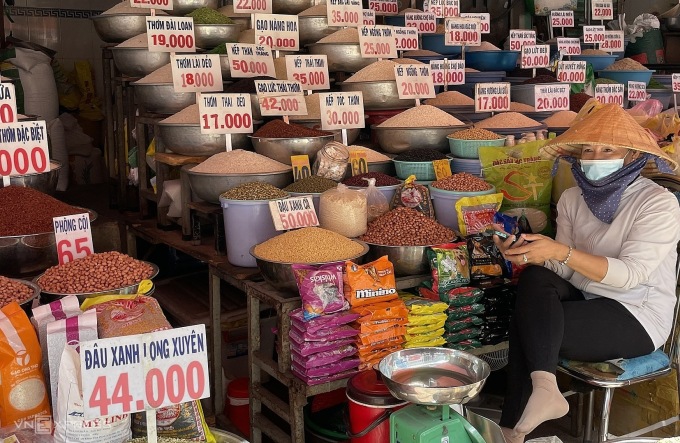 Rice stall at Ba Chieu market, Binh Thanh (HCMC). Photo: Linh Dan