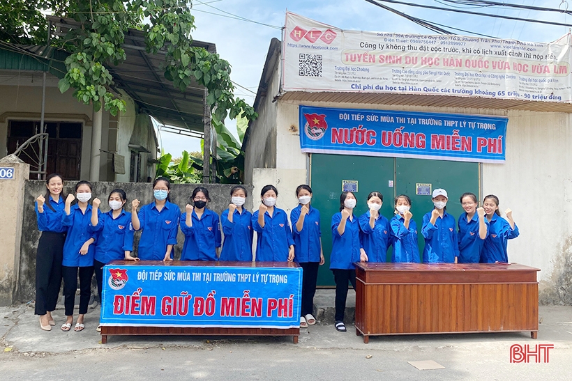 Ha Tinh youth is ready to accompany students