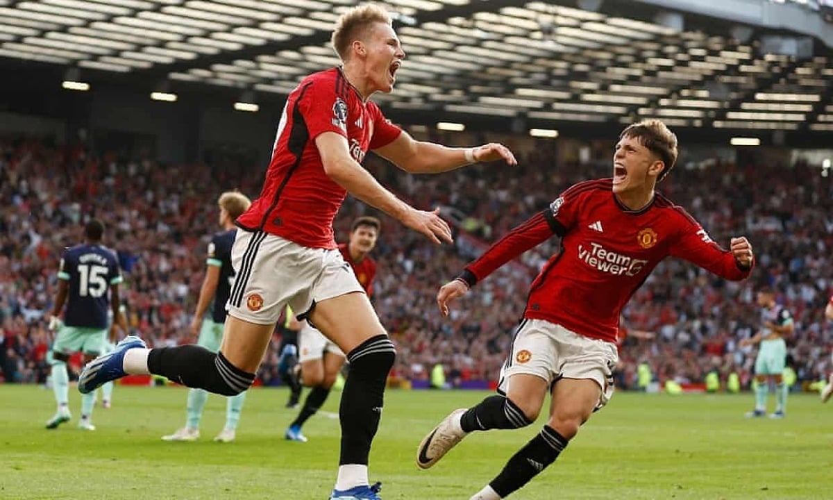 McTominay: 'Man Utd không bao giờ bỏ cuộc'