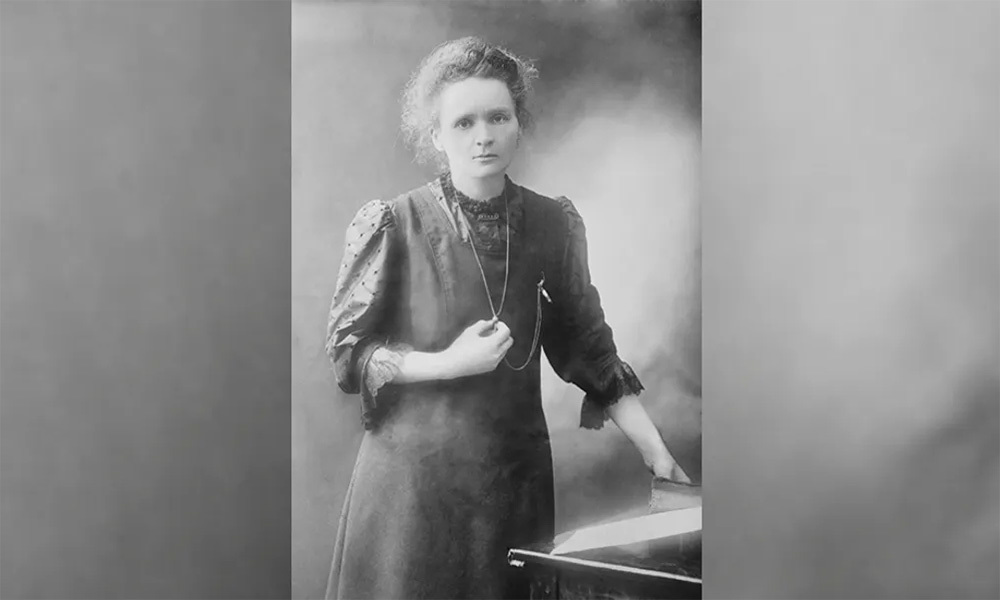 Pourquoi Marie Curie a-t-elle été enterrée dans un cercueil doublé de plomb ?