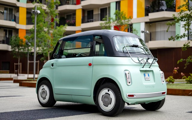 超小型電気自動車フィアット・トポリーノはヴィンファストVF3よりも短い
