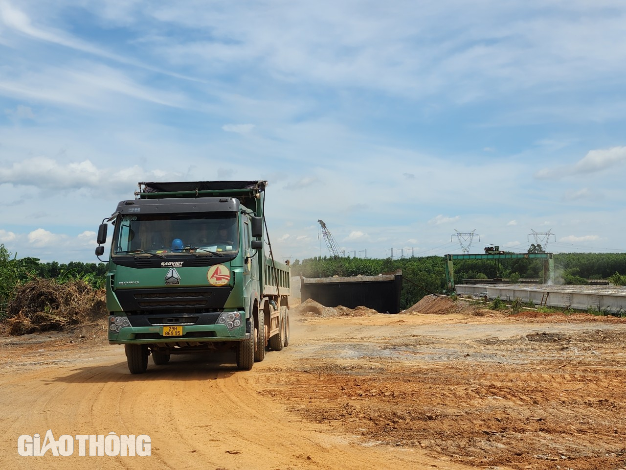 Vướng mặt bằng, cao tốc Bắc - Nam qua Quảng Bình phải thi công 