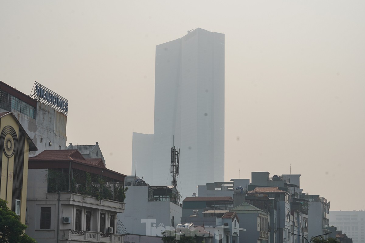 ¿Por qué hay tanta niebla en Hanoi esta mañana? foto 4