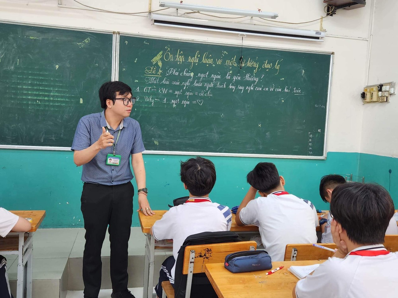 Kết thúc thời gian đăng ký nguyện vọng lớp 10: Học sinh chọn trường ra sao? - Ảnh 2.