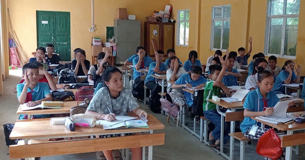 Clases evacuadas tras tormenta e inundación