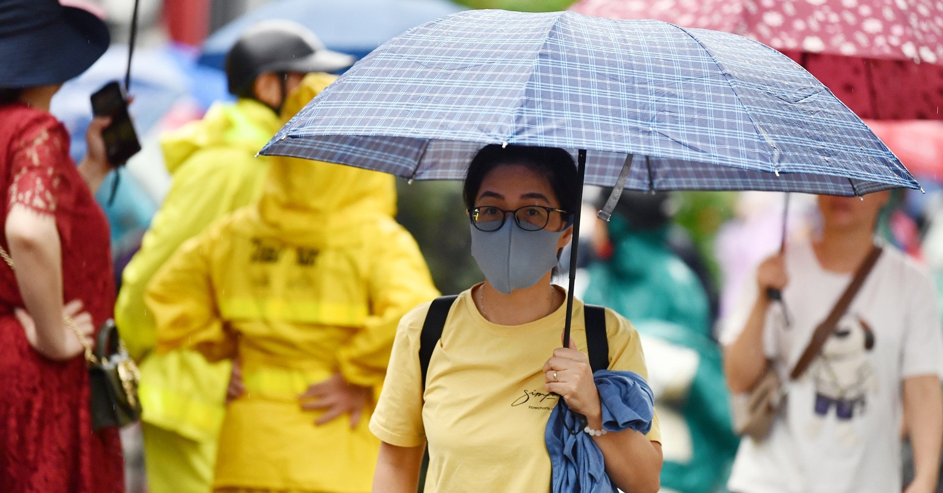 Hanoi weather for the next 3 days: Sunny up to 35 degrees, thunderstorms in the evening