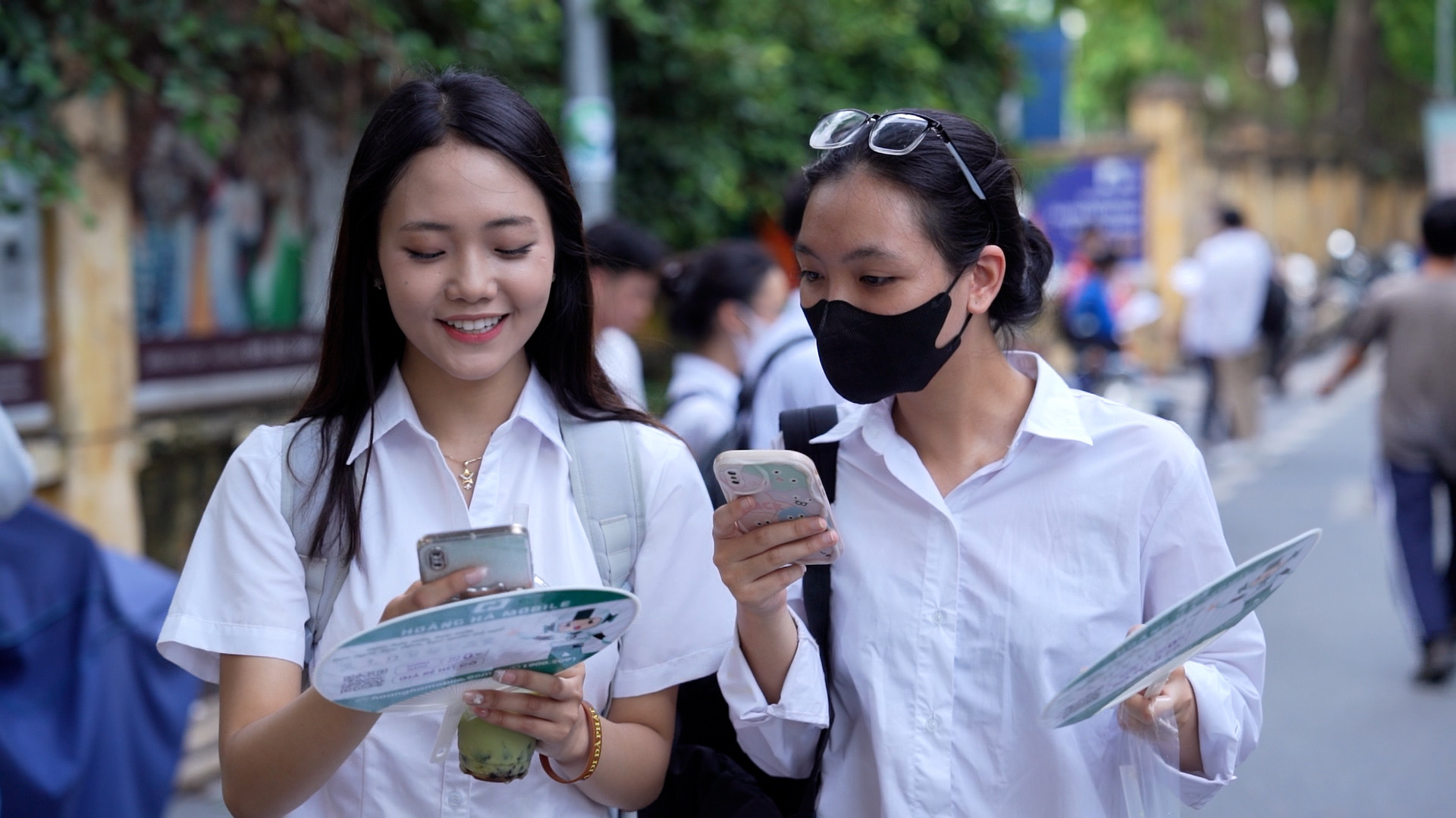 Candidates decide to pack all their books and travel after high school exam