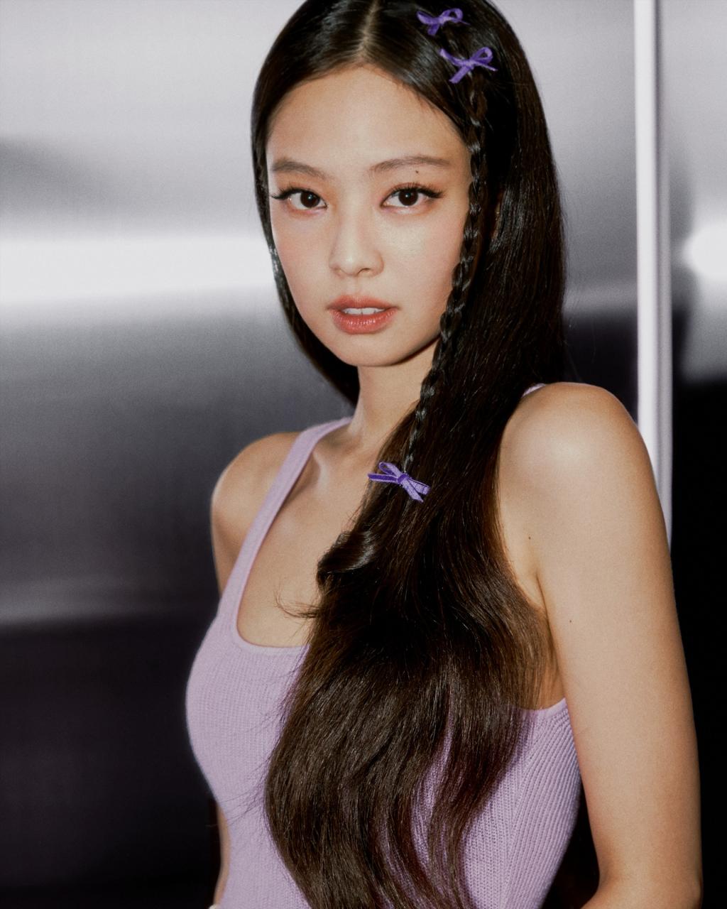 Audiences have mixed reactions to rumors that Jennie is leaving YG. Photo: Jennie's Instagram
