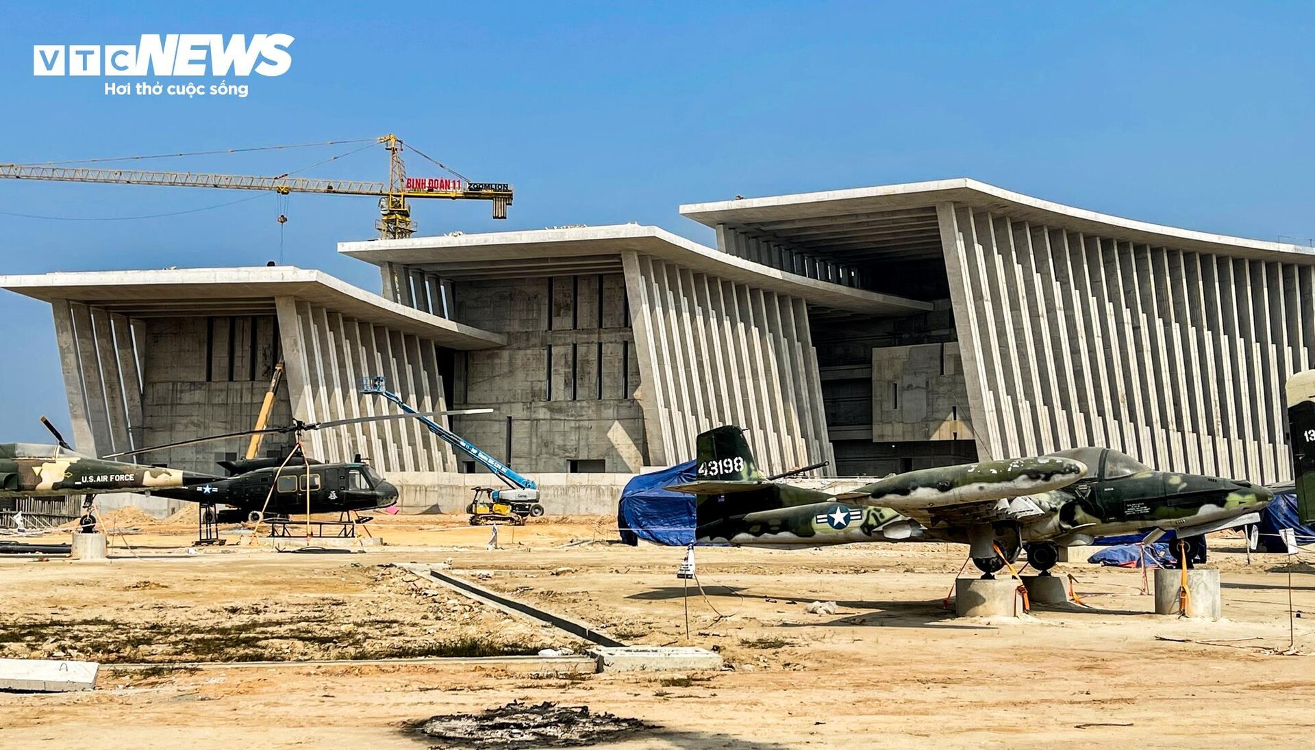 Un projet de musée d'histoire militaire du Vietnam d'une valeur de 2 500 milliards de VND vu par une caméra aérienne - 14