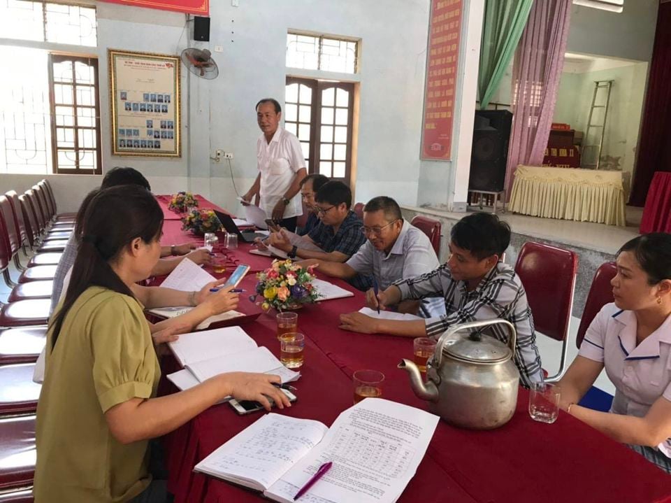 O Centro de Controle e Prevenção de Doenças (CDC) Nghe An está monitorando os casos de sarampo no distrito de Dien Chau.