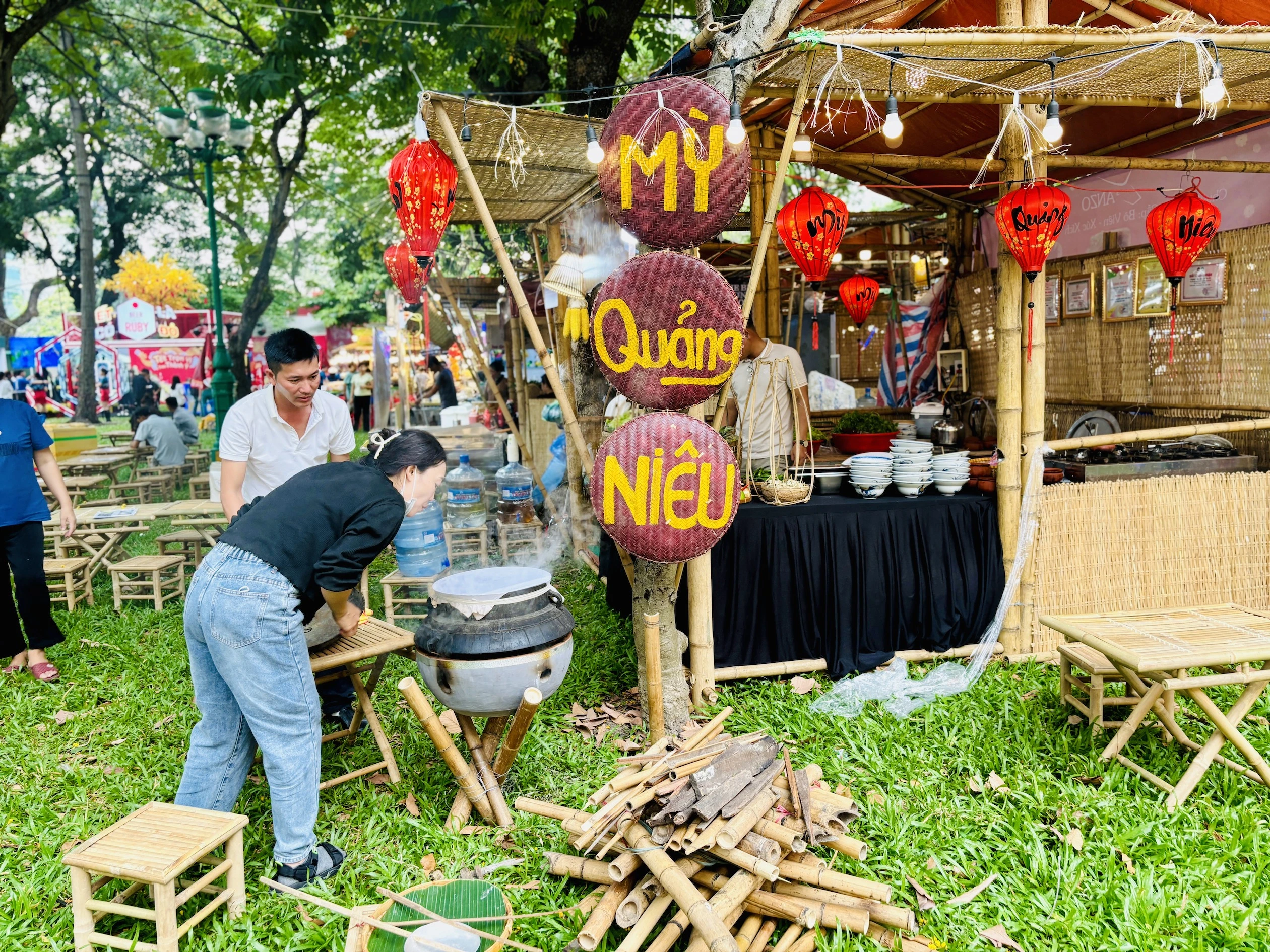 'Thiên đường' món ngon thu hút người dân TP.HCM trong Lễ hội Tết Việt- Ảnh 9.