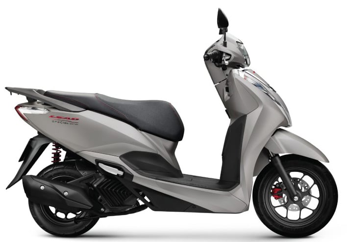Top 3 best mid-range scooters for women photo 1