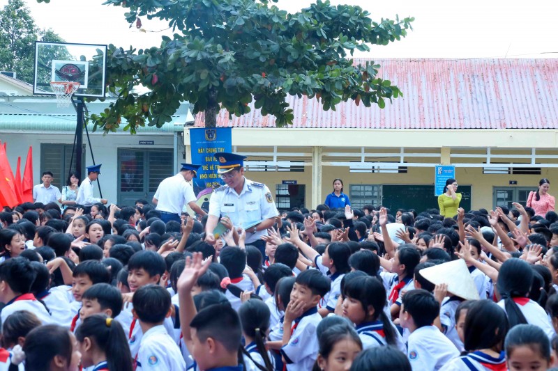 Kiên Giang: Tuyên truyền kiến thức pháp luật cho giáo viên, học sinh tại thành phố Phú Quốc