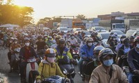 グエン・ヴァン・リン - グエン・フー・トー交差点閉鎖後、深刻な交通渋滞