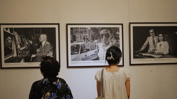 Unvergessliches Hanoi durch die Linse britischer und vietnamesischer Fotografen