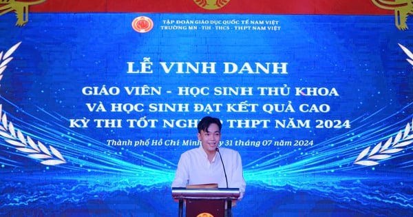 Vinh danh học sinh đạt điểm cao tại kỳ thi tốt nghiệp THPT