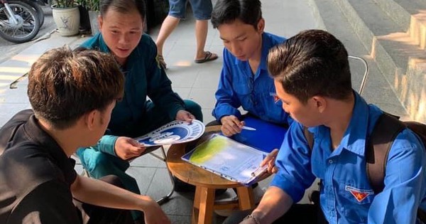 Hunderte von Unternehmen in Da Nang öffnen Toiletten für Touristen