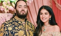 Indian billionaire's son's wedding shocks the world