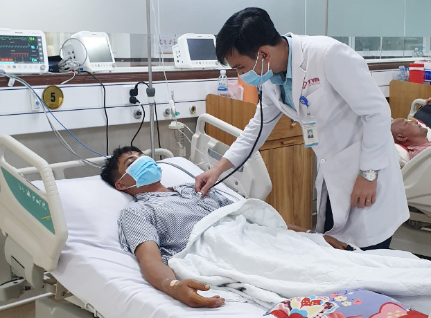 Cứu sống bệnh nhân bị nhồi máu cơ tim rất nguy kịch đến tính mạng - Ảnh 1.