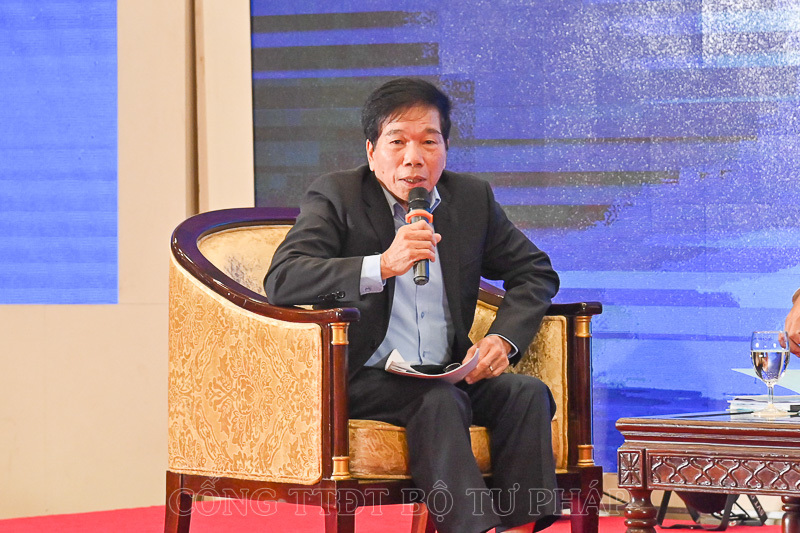 Chairman of the Vietnam Association of Construction Contractors Nguyen Quoc Hiep reflected that there are currently 15 laws 