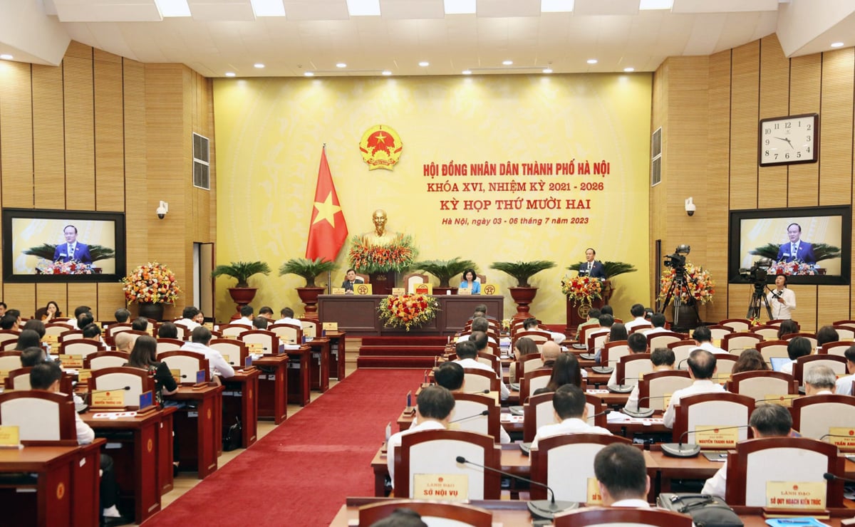 Hanoi votes for confidence in 28 key leaders