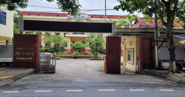 Algunas escuelas posponen la admisión de estudiantes al 10mo grado.