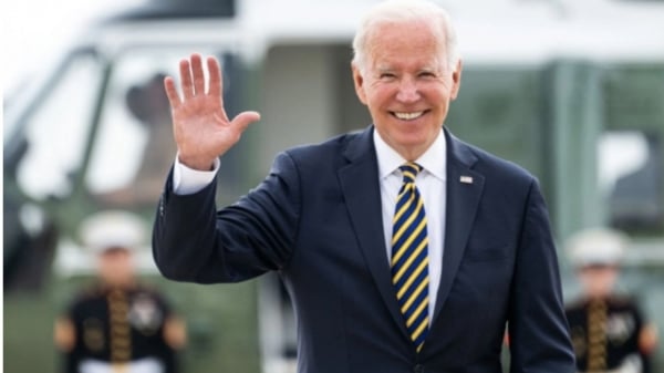 Präsident Joe Biden trifft in Hanoi ein und beginnt damit seinen Staatsbesuch in Vietnam