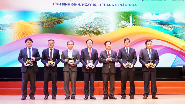 Strengthening cooperation between Ho Chi Minh City and the Central Coast provinces