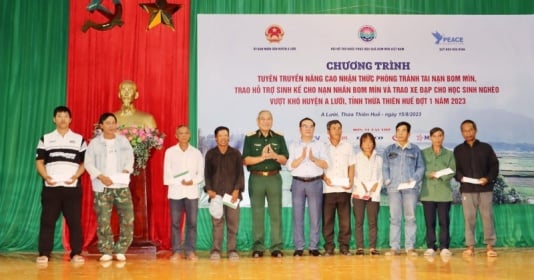 Providing livelihood support to mine victims in Thua Thien Hue