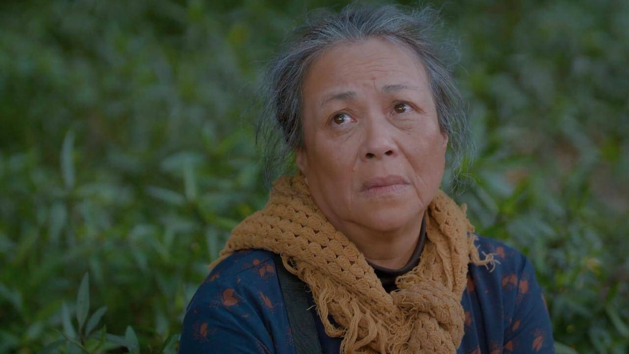 Life is still beautiful episode 10: The reason why Mrs. Tinh doesn't want to leave Luyen 2 is revealed