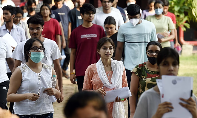 Der erbitterte Wettlauf um die Plätze an den besten Universitäten Indiens