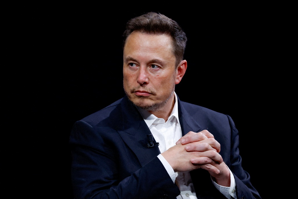 Tỉ phú Elon Musk đặt cược vào cựu Tổng thống Trump, hứa chi 45 triệu USD/tháng- Ảnh 1.