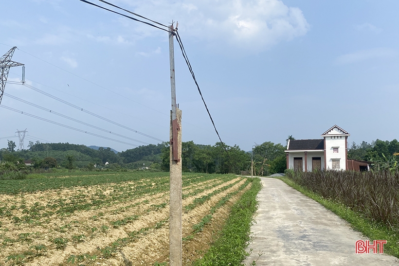 Les habitants de Khe Tho « souffrent » à cause de… l’électricité !