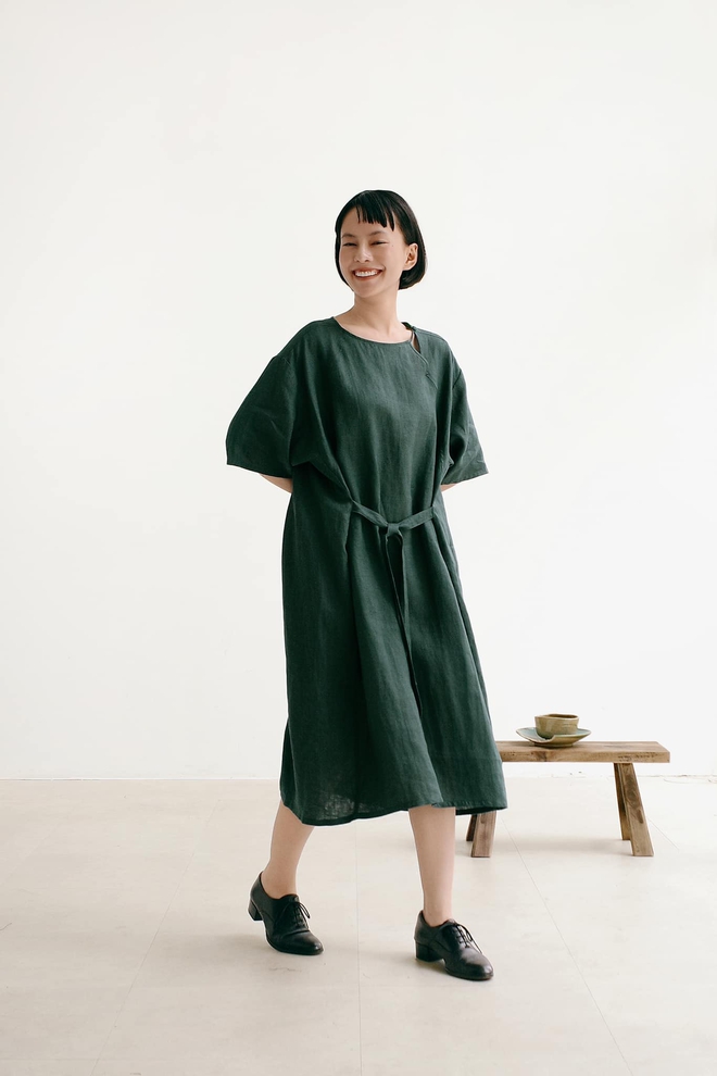 Mặc linen đơn giản mà nổi bật, thu hút mọi ánh nhìn- Ảnh 7.