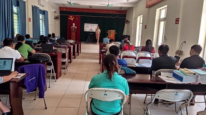 Training course in Cho Moi district.