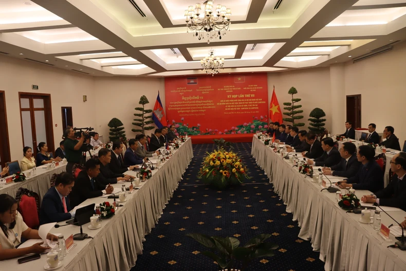 The 7th meeting between the Vietnamese Ministry of National Defense and the National Council of the Solidarity Front for the Development of the Cambodian Motherland photo 1