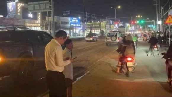 8台の車が連続して衝突、ハイウェイ51号線が渋滞