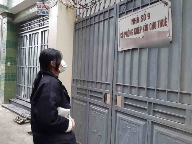 Los altos alquileres cerca del comienzo del año escolar dejan a muchos estudiantes luchando por encontrar un lugar donde vivir.