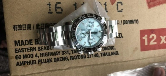 2 người nước ngoài trộm đồng hồ Rolex cùng nhiều nữ trang