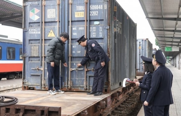 라오까이 세관, 예산 수입 1,450억 VND에 근접, 전년 대비 22% 증가