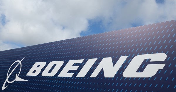 Boeing продает дочернюю оборонную компанию