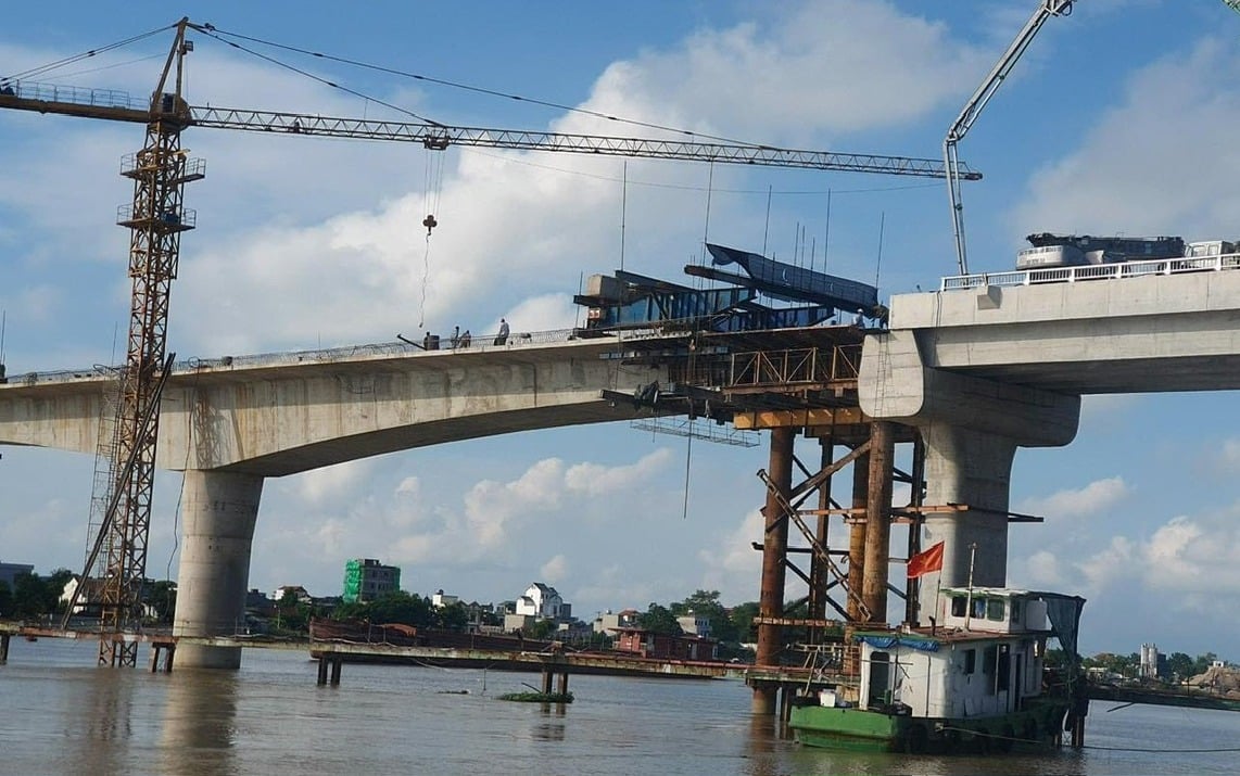 Bâng khuâng những chuyến phà vượt sông Đào trước ngày cầu Đống Cao thông xe- Ảnh 5.