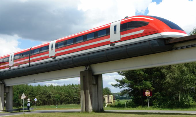 The Transrapid 09 maglev train at the Emsland test facility in Lower Saxony, Germany. Photo: Wikimedia