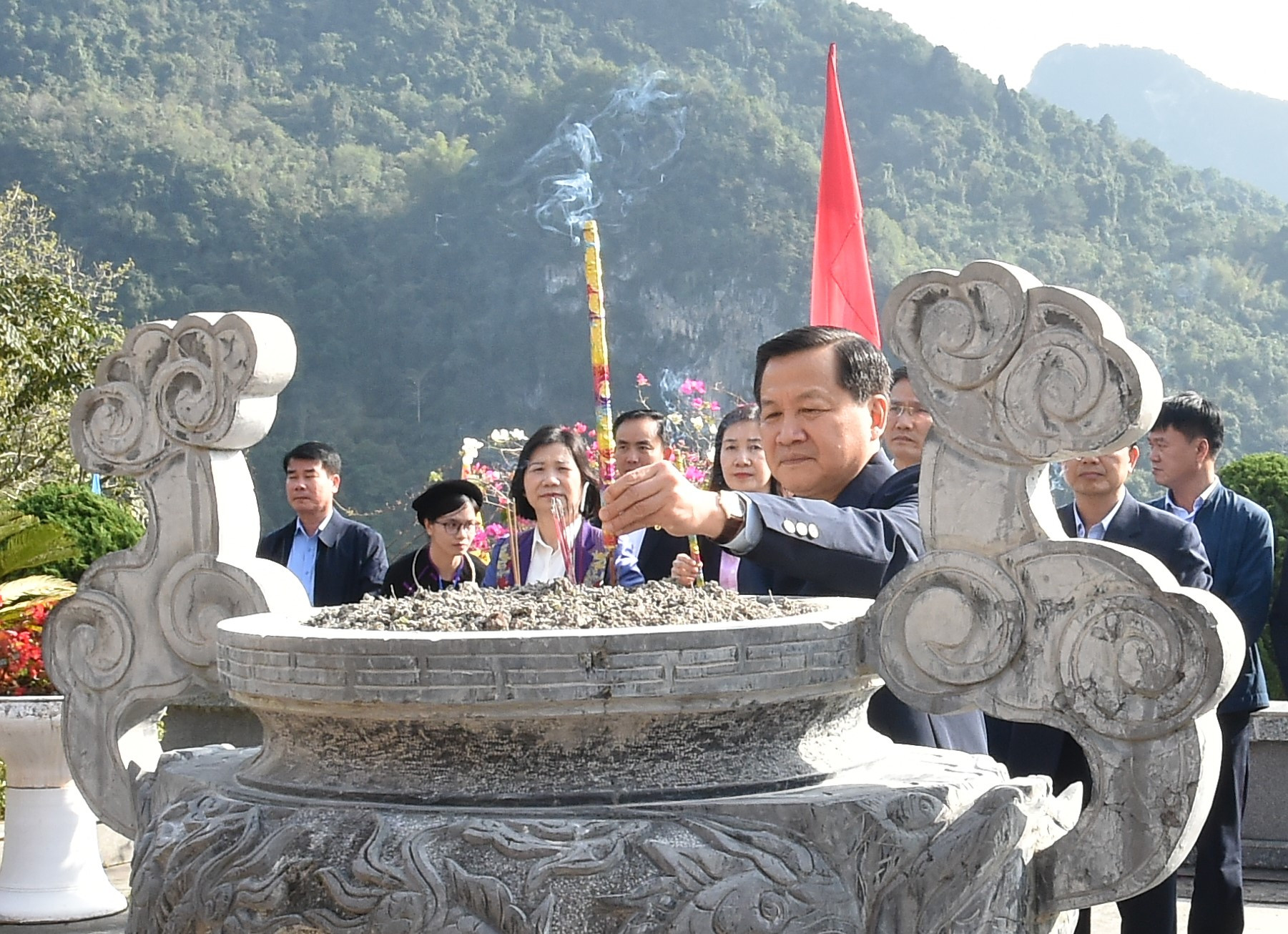 Phó Thủ tướng Lê Minh Khái thăm, chúc Tết tại tỉnh Cao Bằng- Ảnh 13.