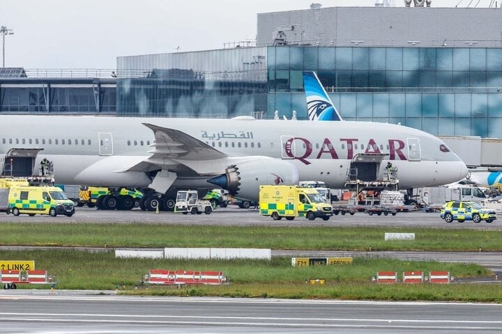 Un avión de Qatar Airways en el aeropuerto de Dublín, Irlanda. (Foto: Irish Independent)