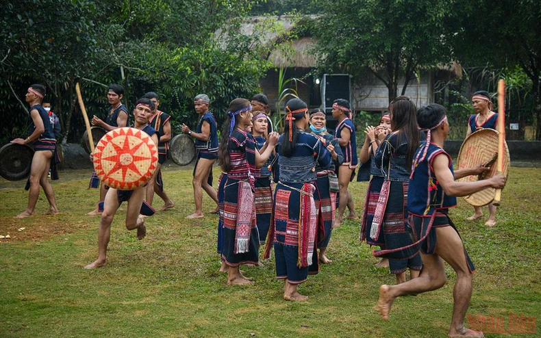 Unique Ba Na wedding ceremony -0